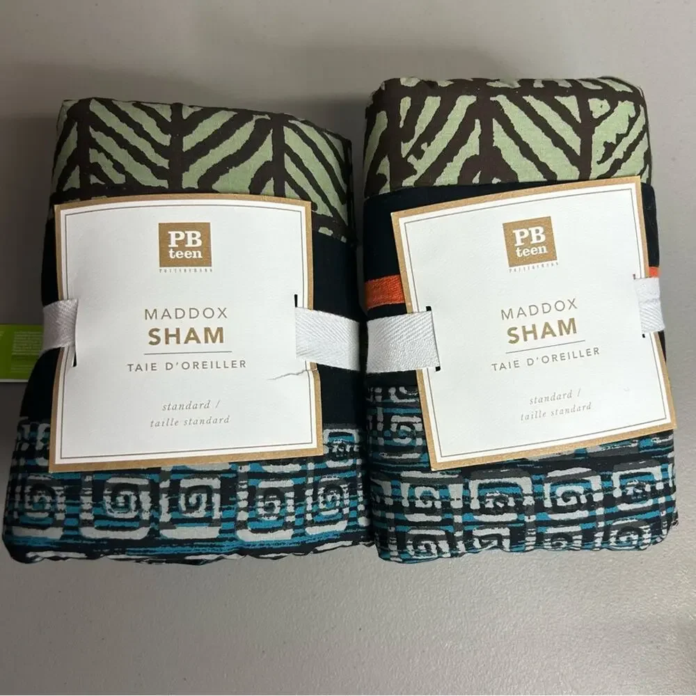 2 Pottery Barn Teen Maddox Standard Shams Reversible 100% Cotton Percale NWT